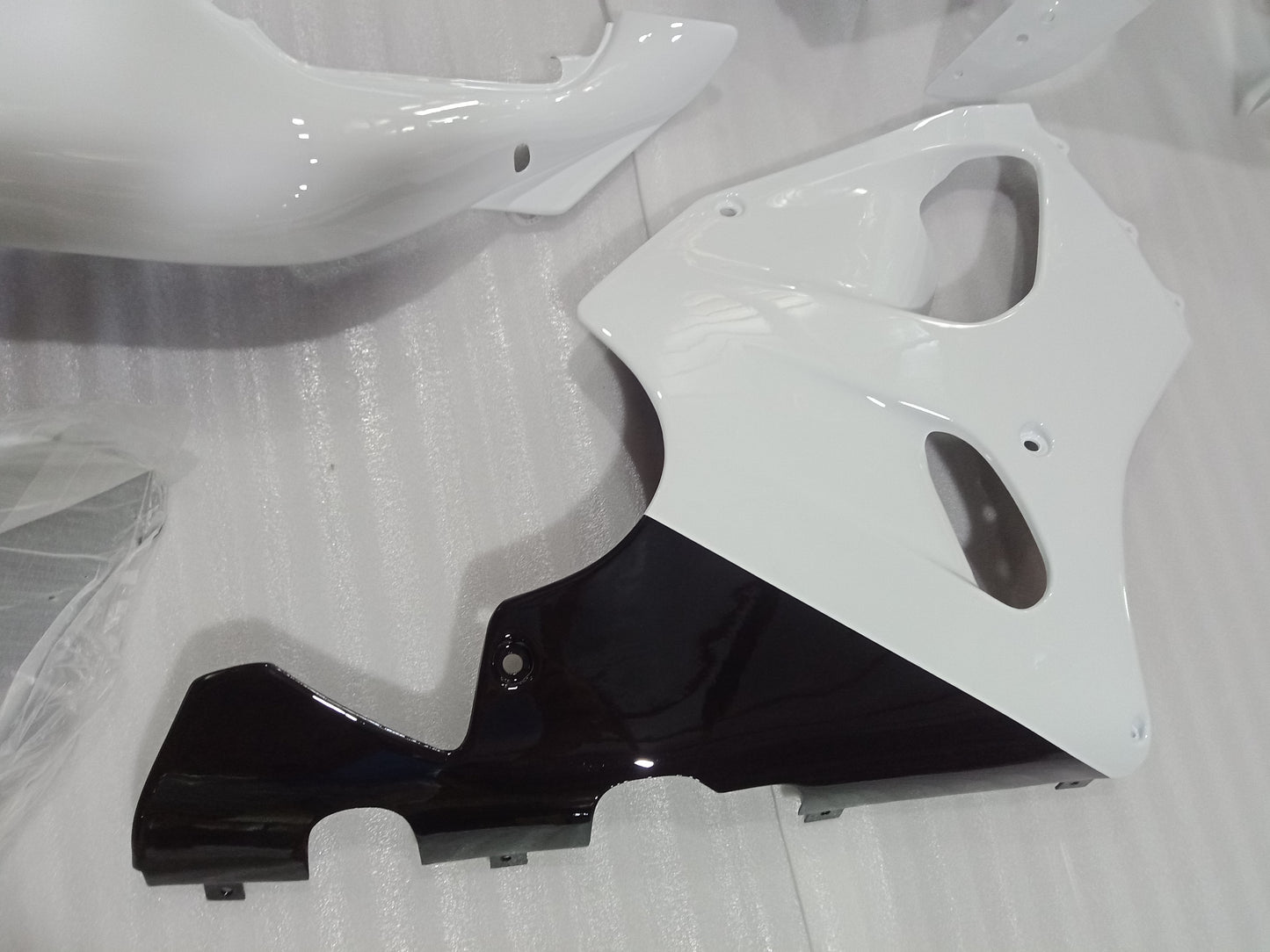 2003 Kawasaki ZX7R Fairing Kit 03