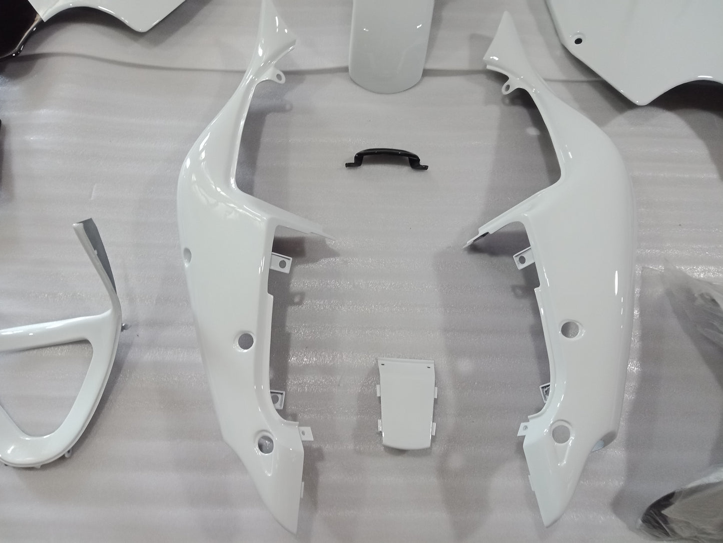 2003 Kawasaki ZX7R Fairing Kit 05