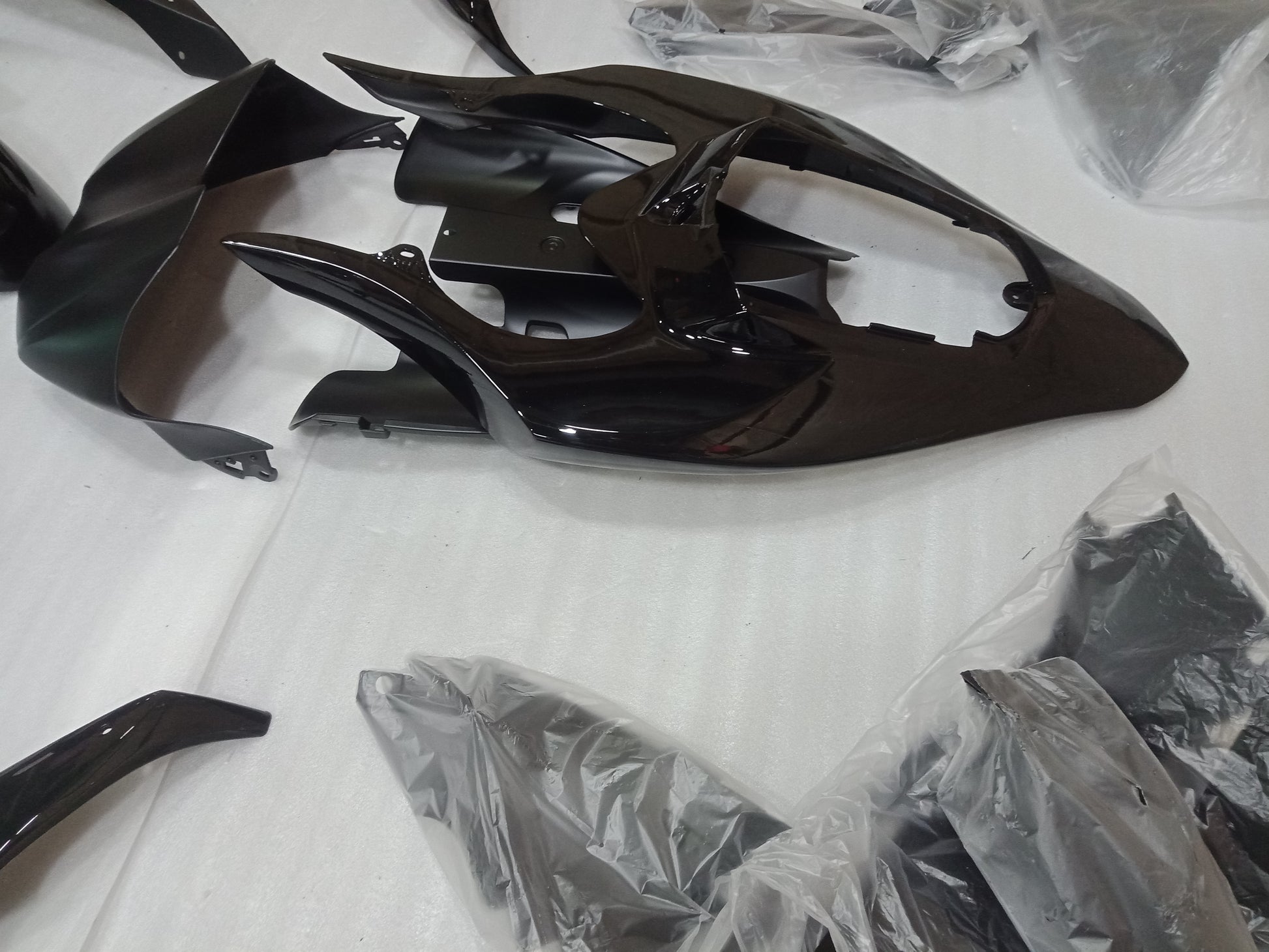 2004 - 2006 Black Fairing Kit For Yamaha R1 Fairing 05