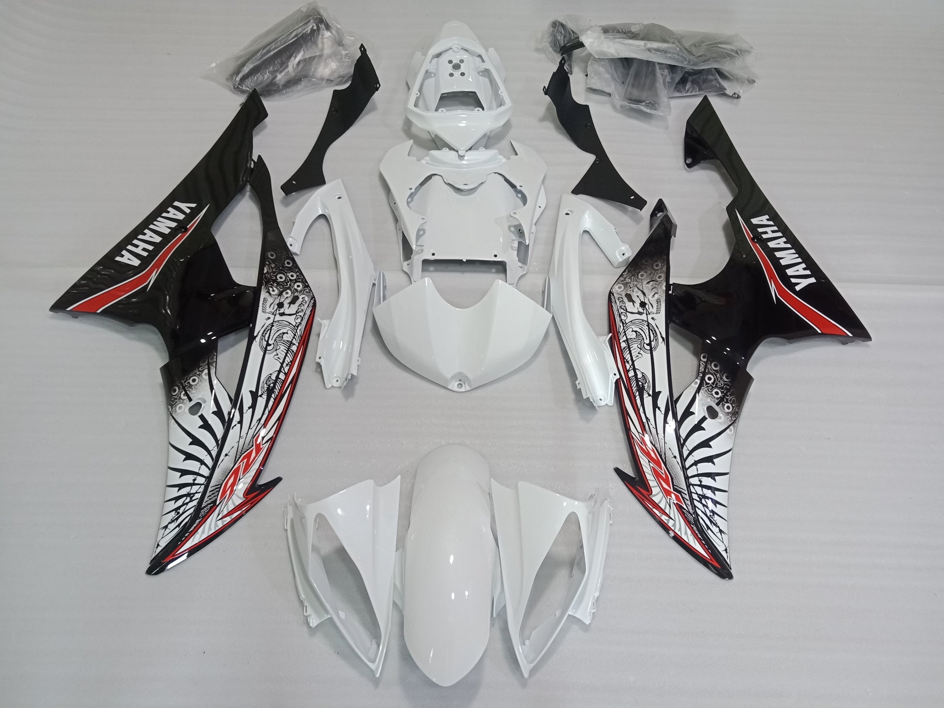 2008 - 2016 Yamaha YZF R6 Fairing 01