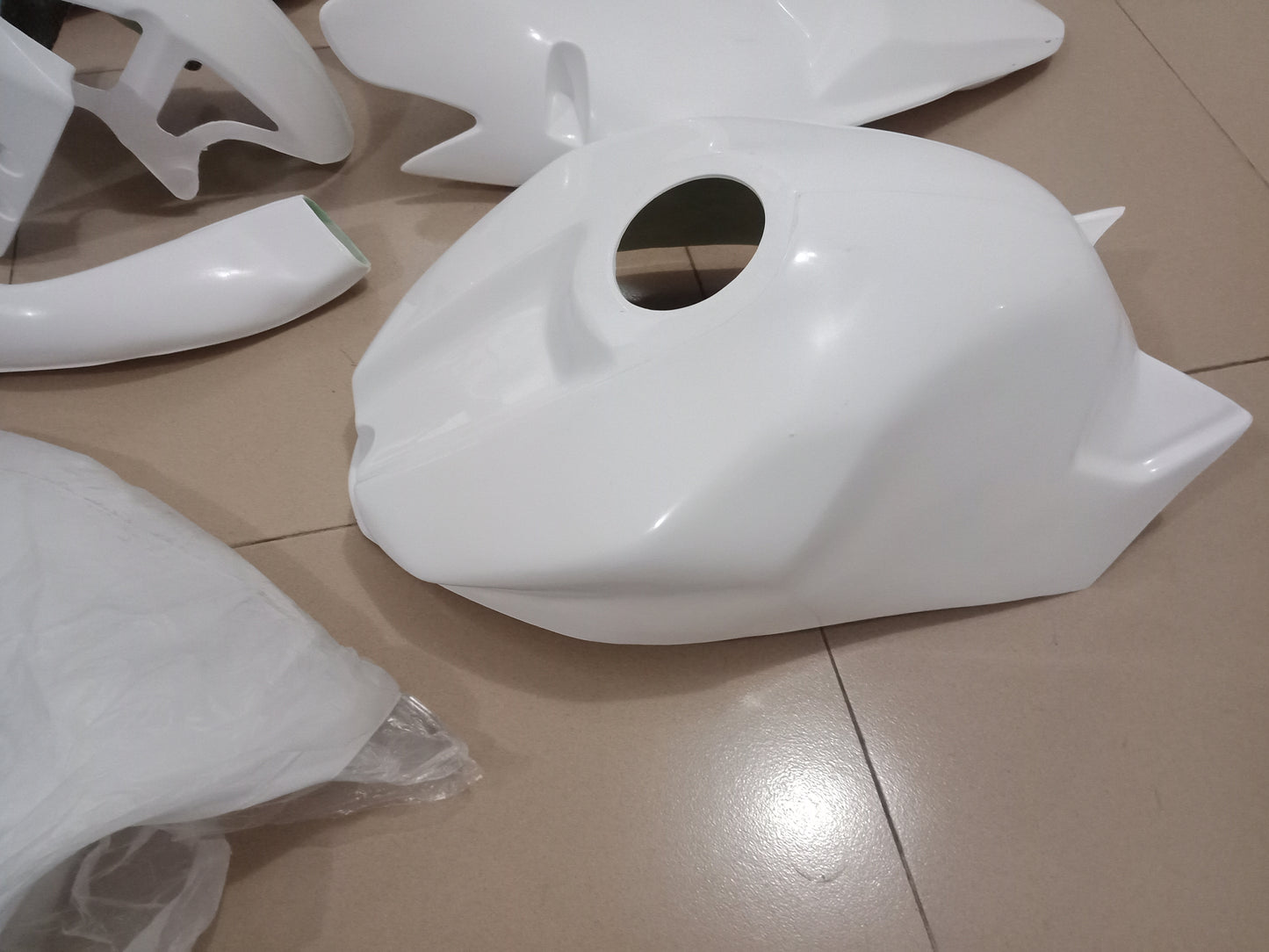 2009 - 2014 Yamaha R1 Fiberglass Fairing 03