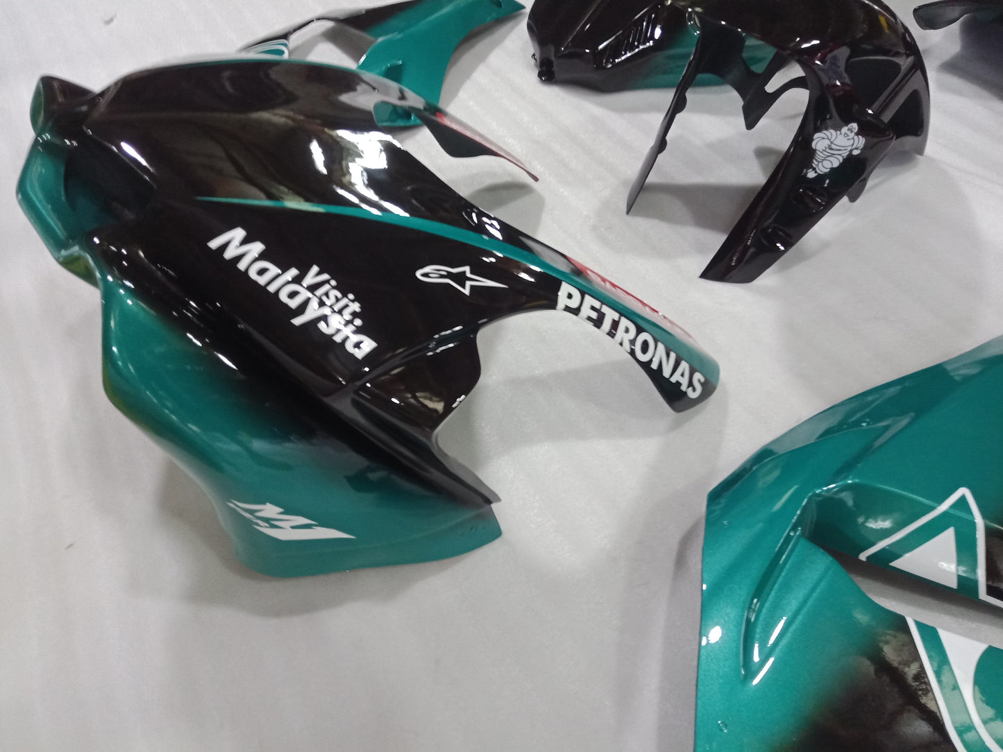 2015 - 2019 Petronas Fiberglass Race Fairing For yamaha R1