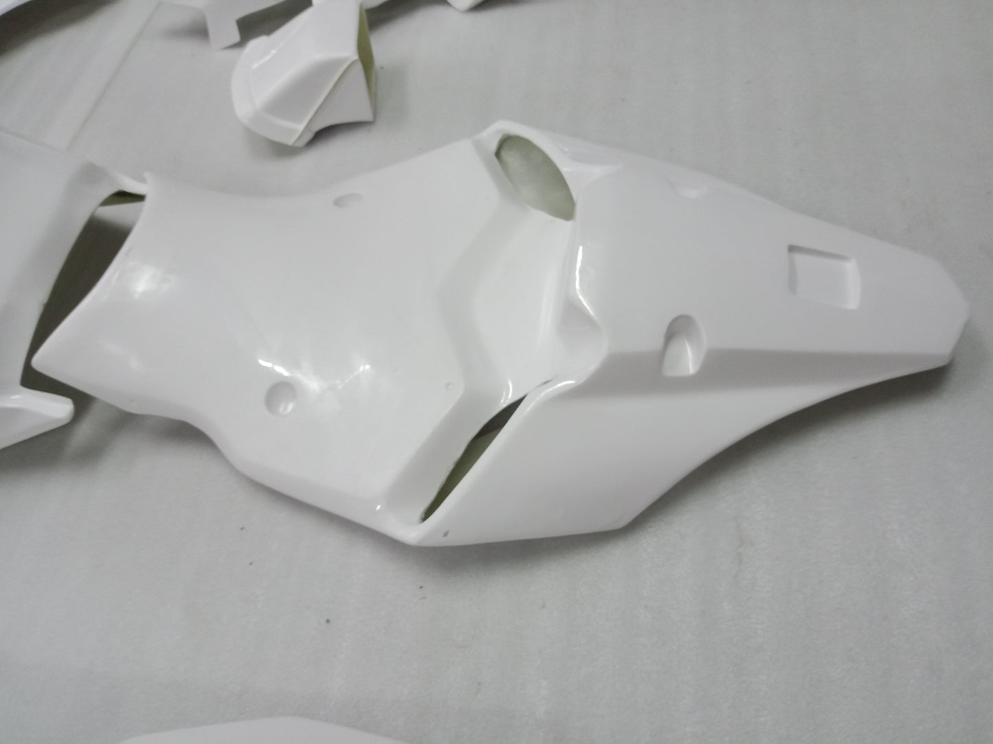 2015 - 2019 Yamaha YZF R1 Fairing 06