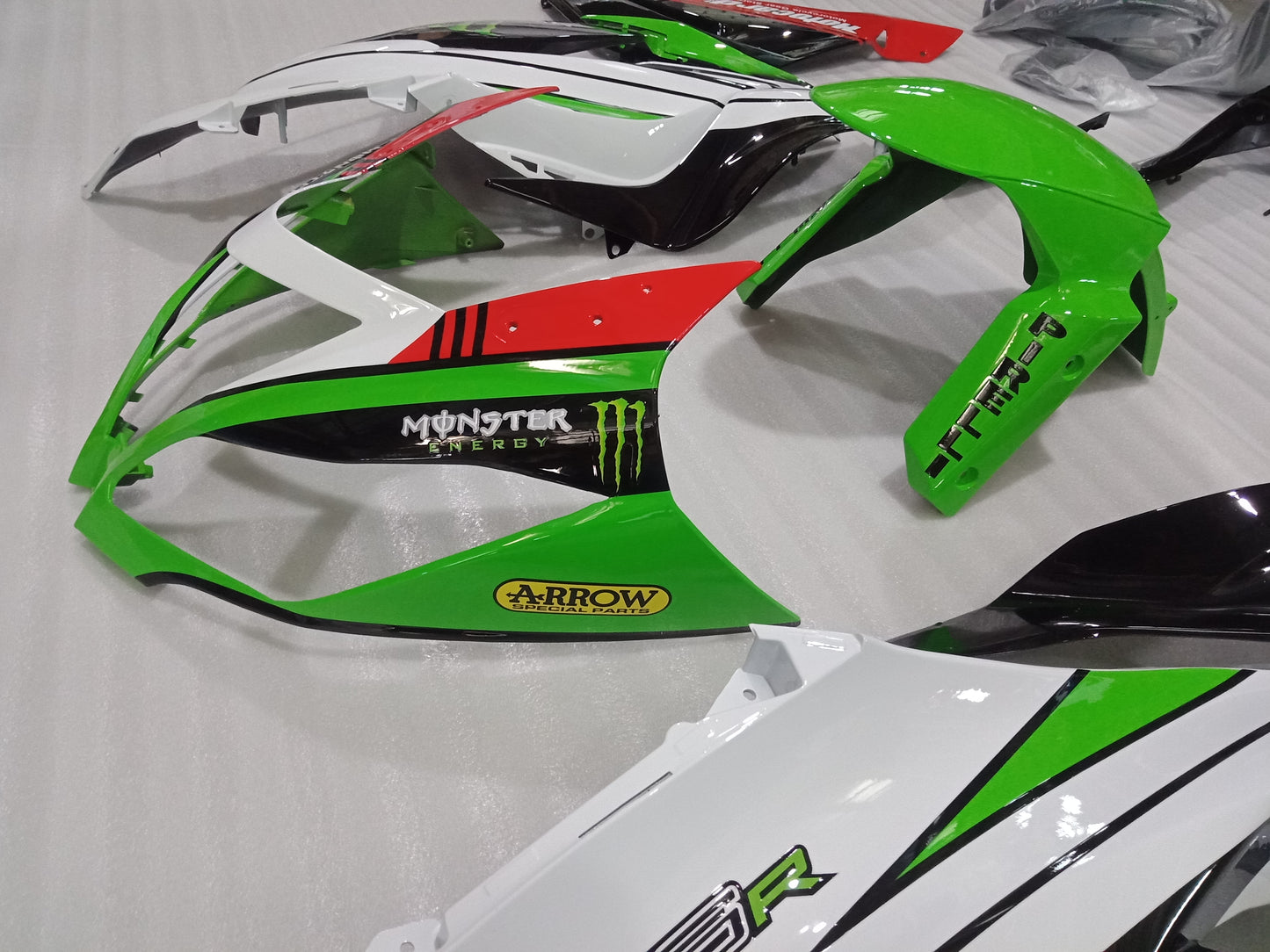 2018 Kawasaki ZX6R Fairings 03