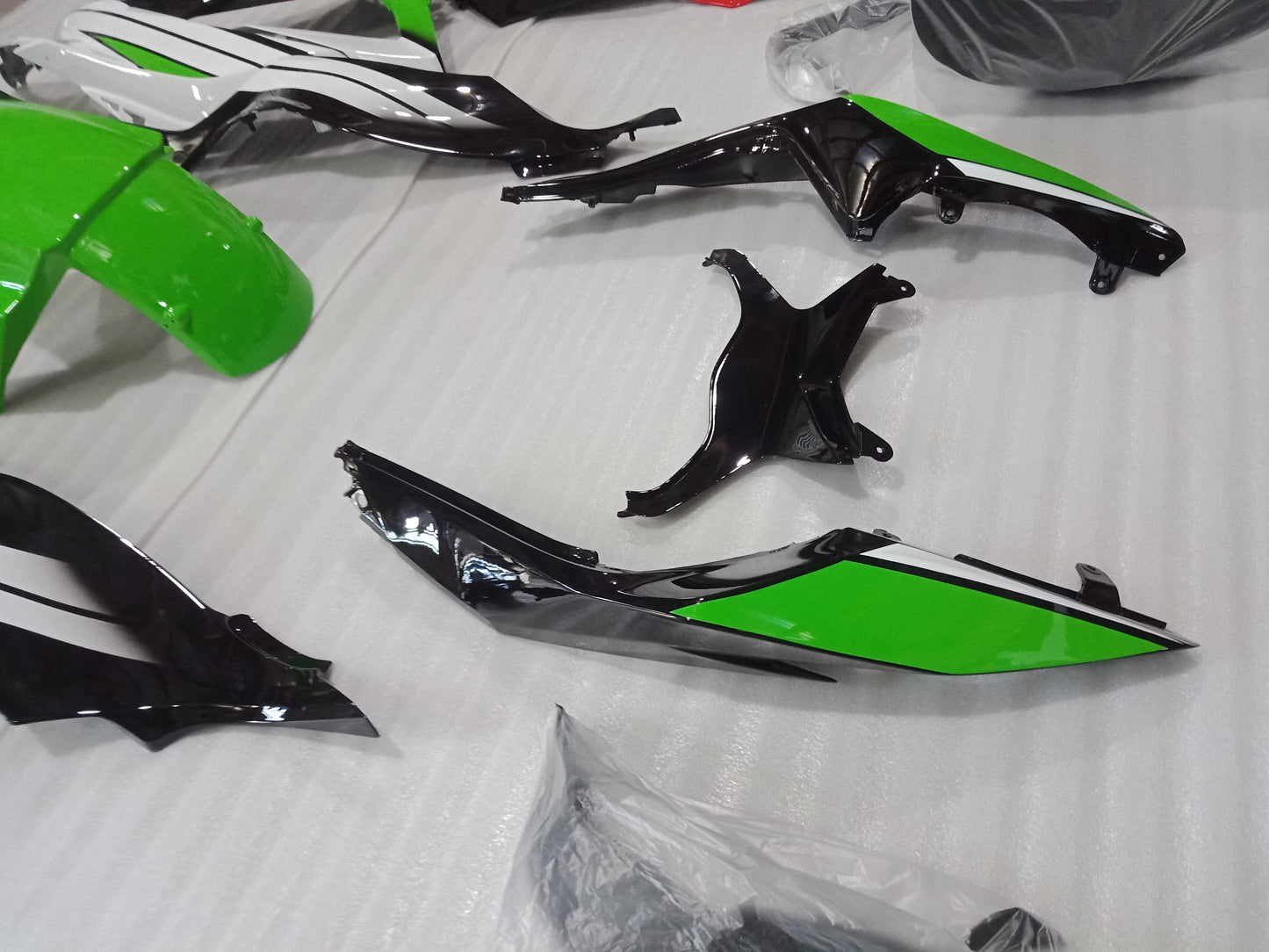 2018 Kawasaki ZX6R Fairings 07