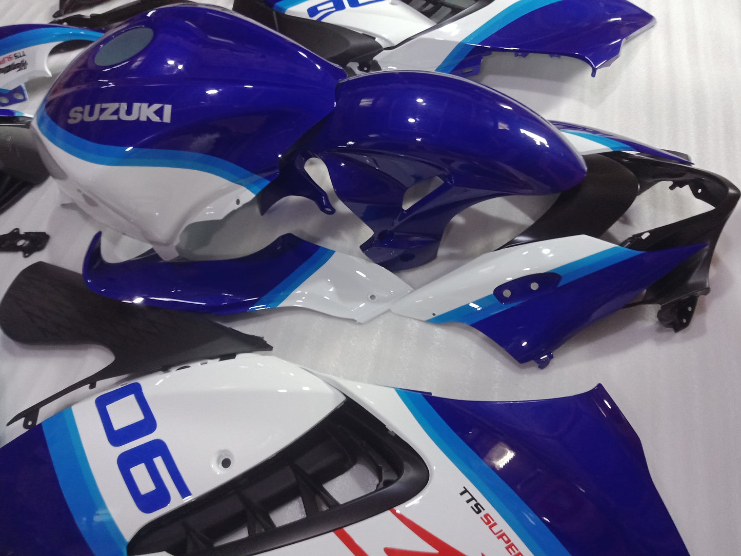 2021 - 2023 Suzuki Hayabusa GSX1300R Fairing 03