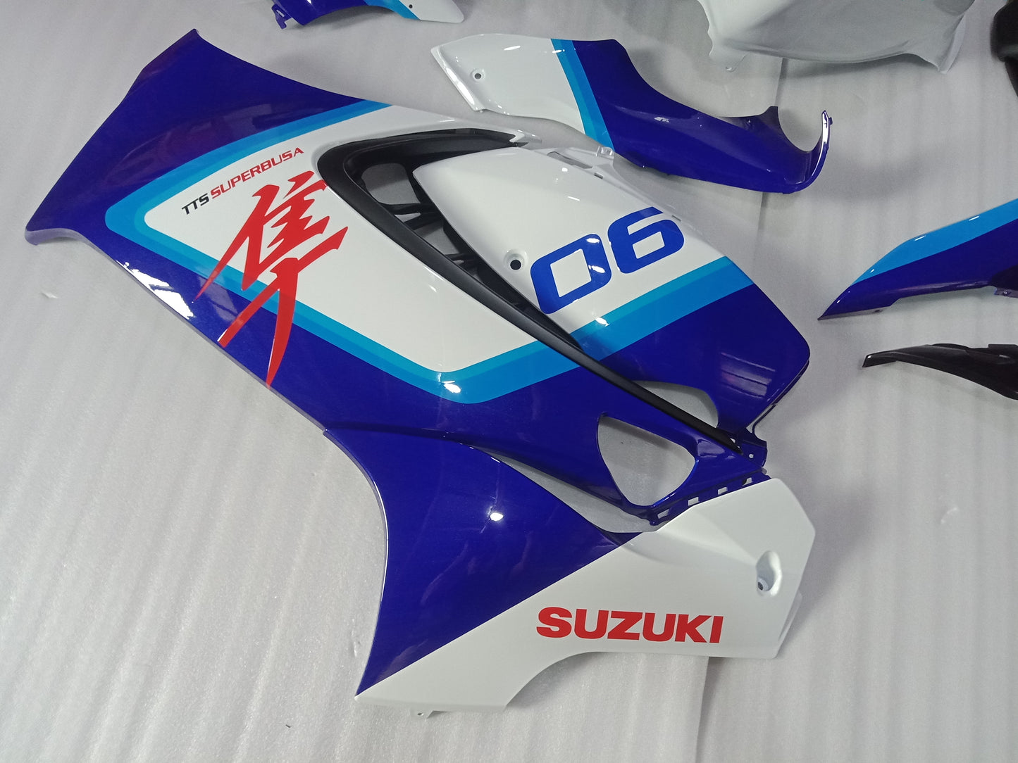 2021 - 2023 Suzuki Hayabusa GSX1300R Fairing 04