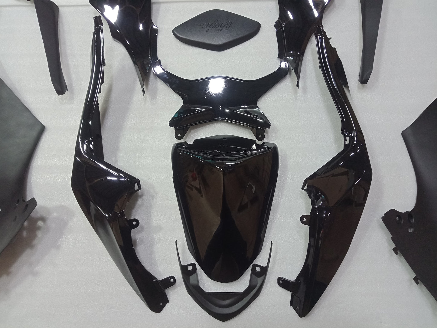 ---AUSTOCKING---Kawasaki ZX-6R 2013 - 2018 Gloss Black Fairing Kit With Cowl