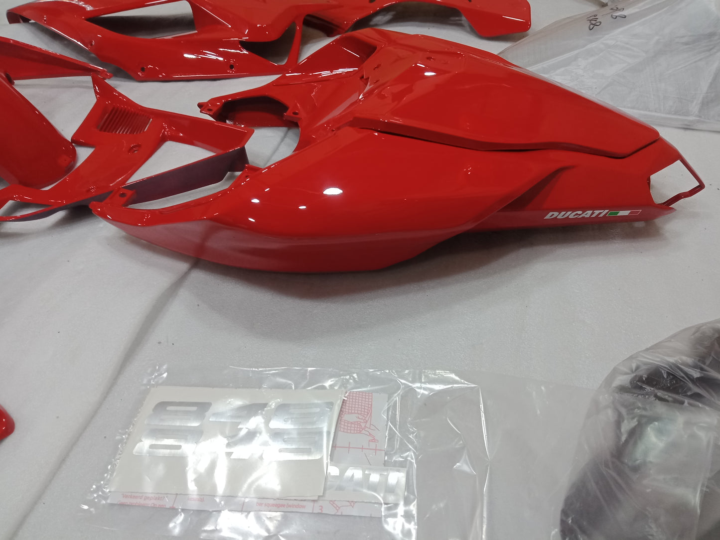 ---AU STOCKING--- Red Fairing Kit for Ducati 848 1098 1198