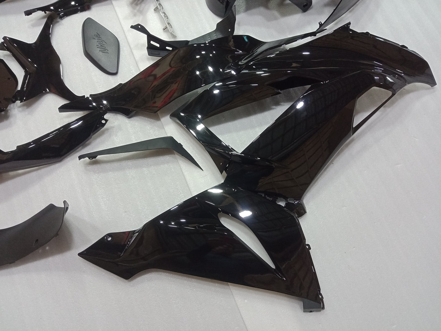 ---AUSTOCKING---Kawasaki ZX-6R 2013 - 2018 Gloss Black Fairing Kit With Cowl
