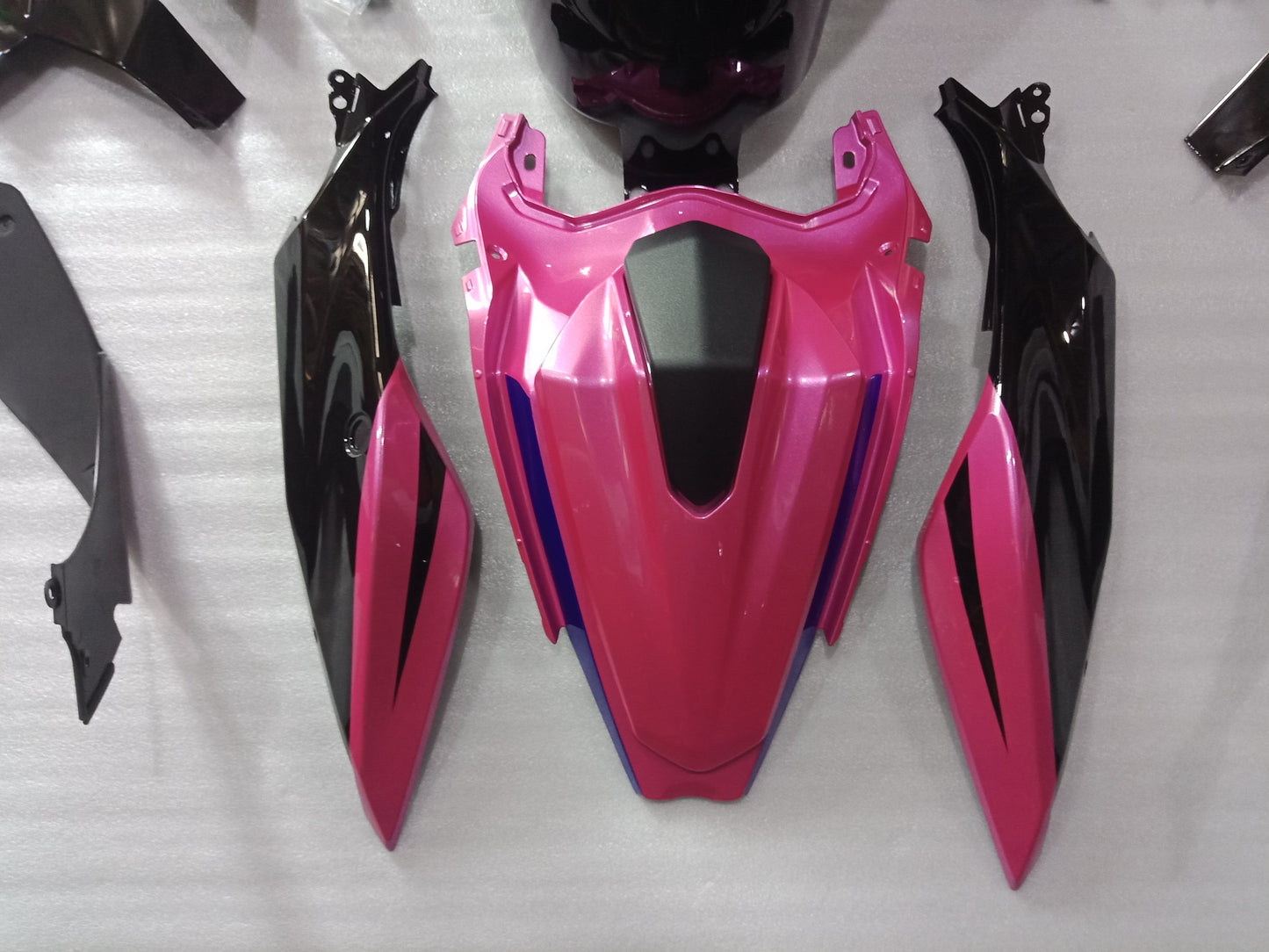 Hot Pink Fairing Design For Kawasaki Ninja 400 Fairing 04