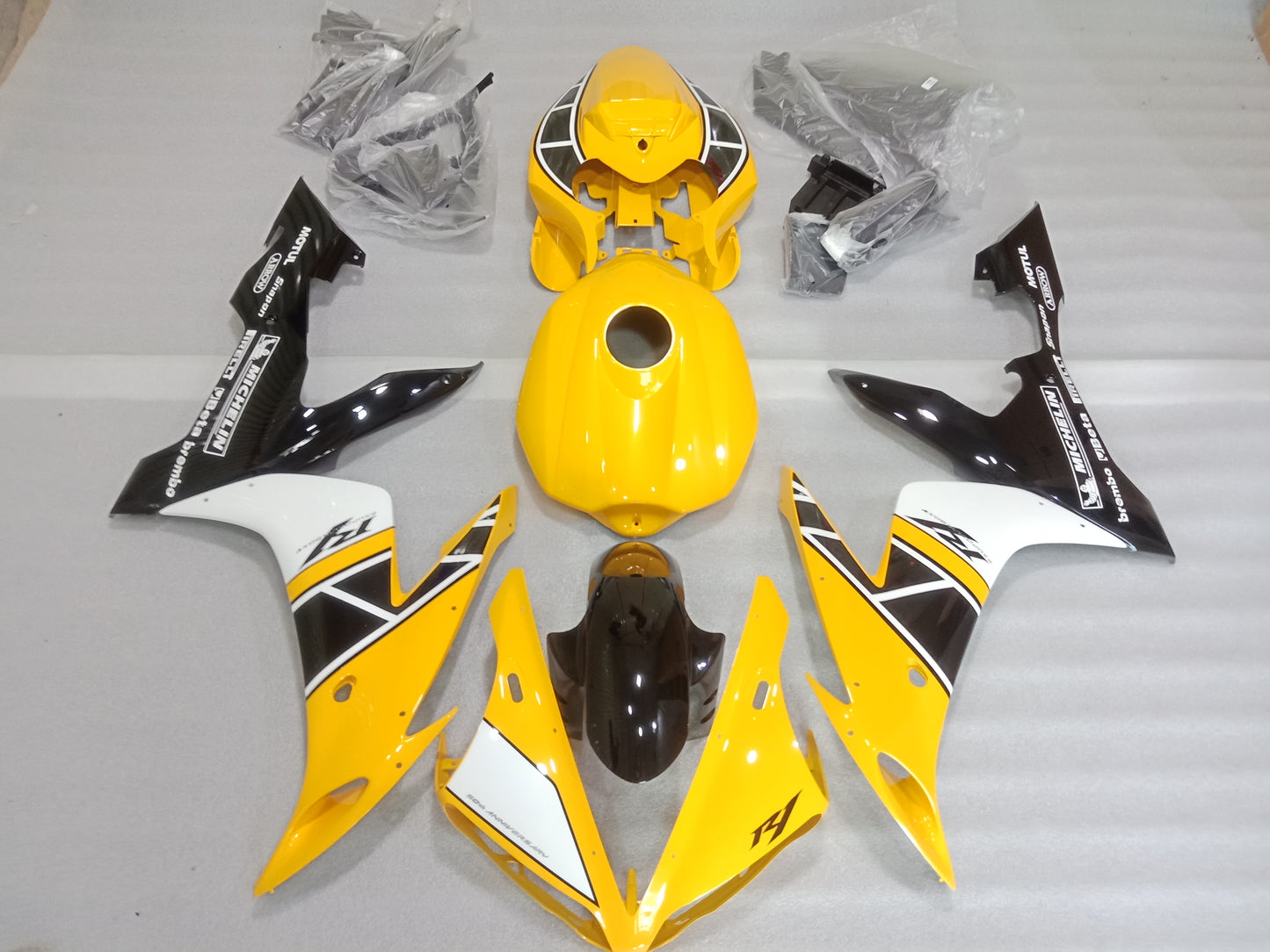 Yamaha YZF R1 Fairing 01
