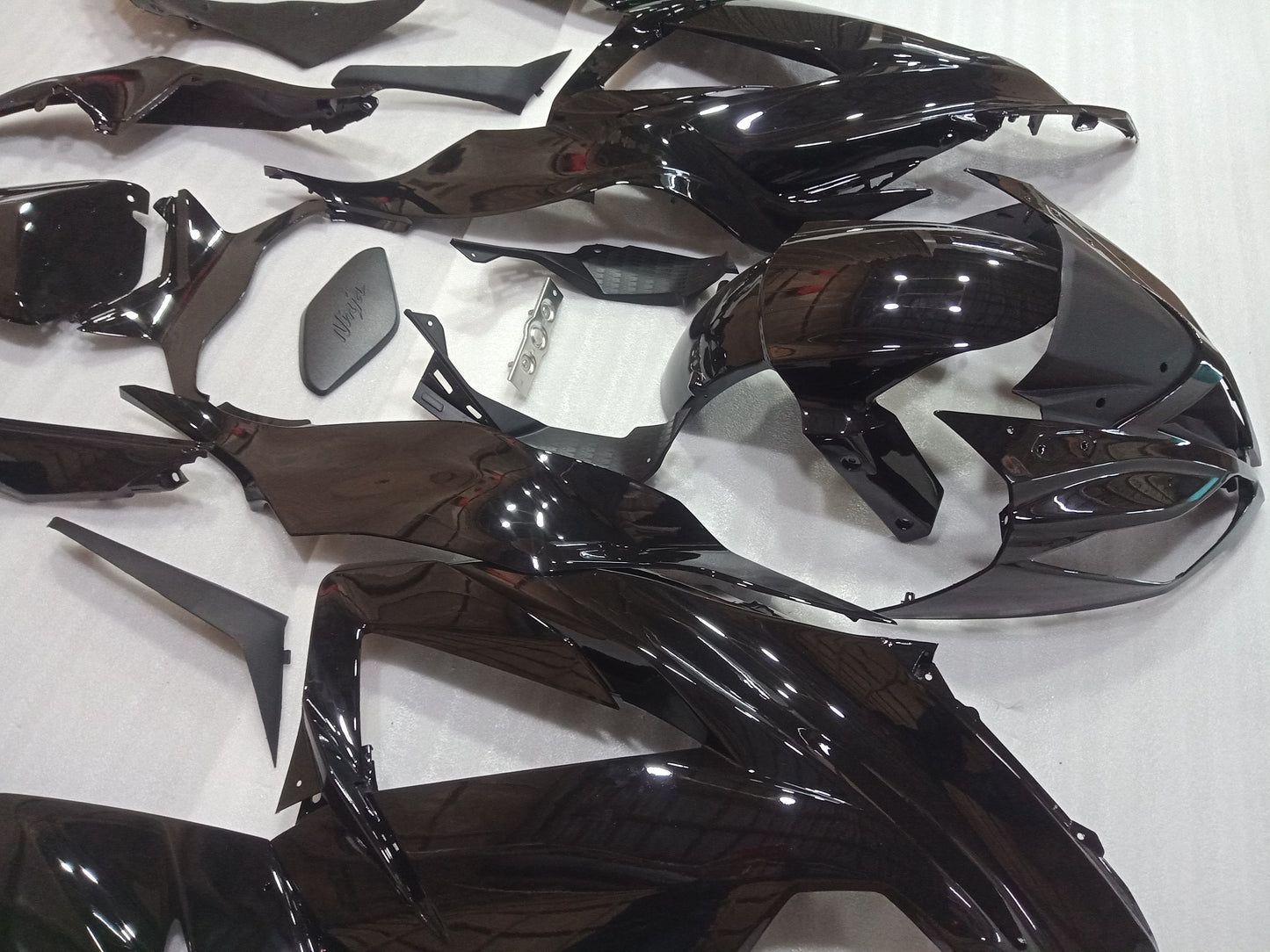 ---AUSTOCKING---Kawasaki ZX-6R 2013 - 2018 Gloss Black Fairing Kit With Cowl