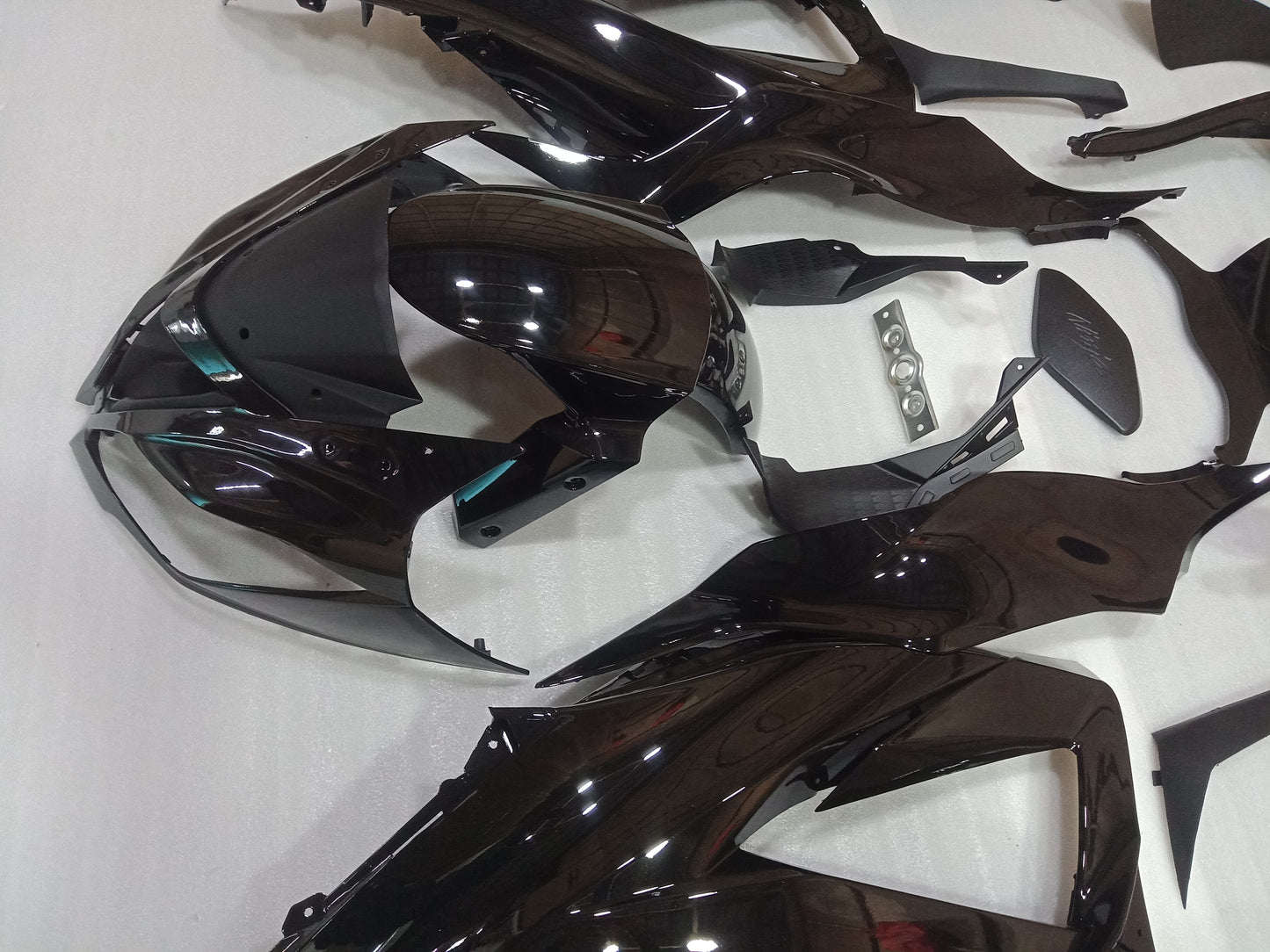 ---AUSTOCKING---Kawasaki ZX-6R 2013 - 2018 Gloss Black Fairing Kit With Cowl