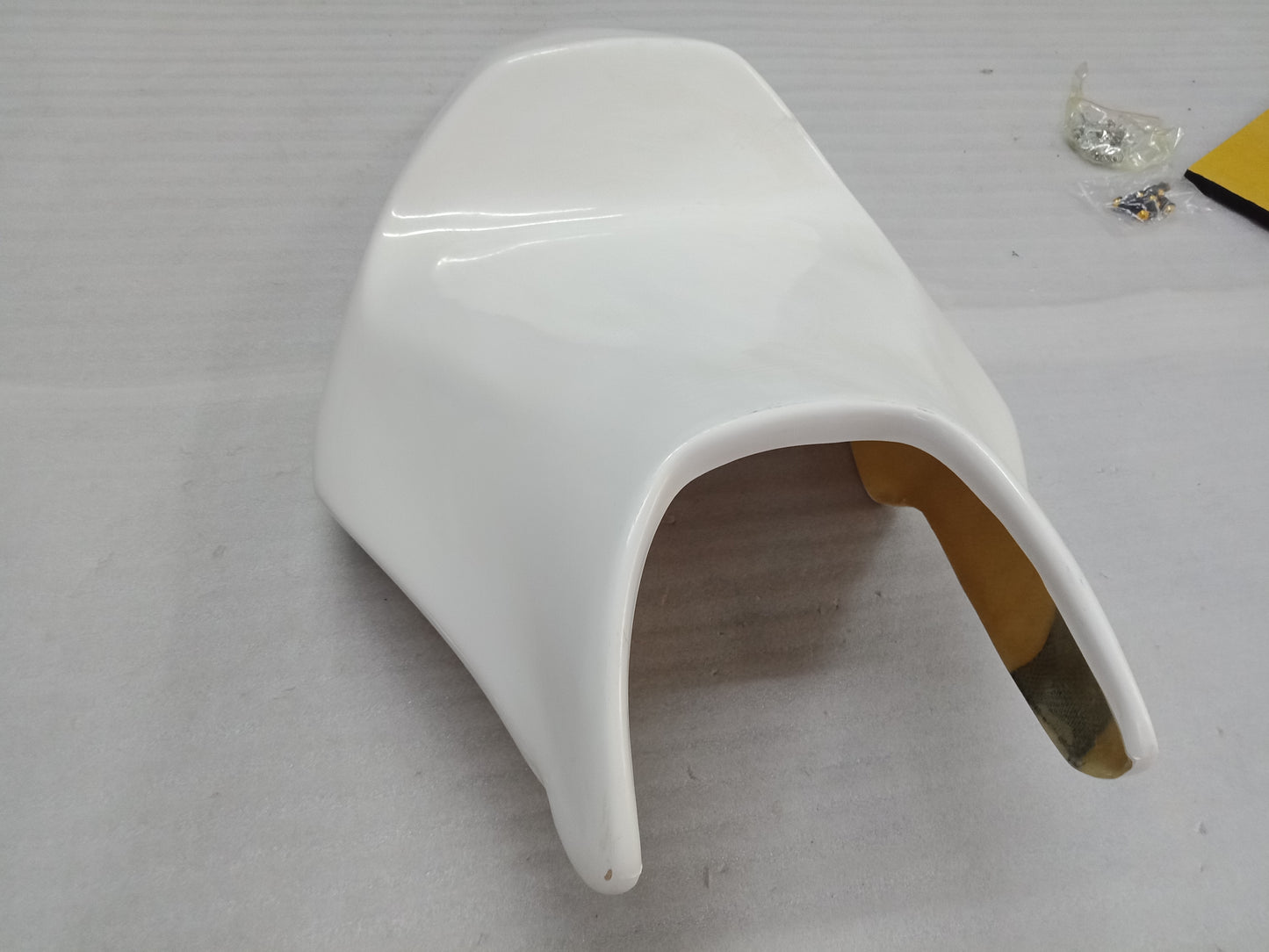 unpainted Yamaha R6 Fiberglass Fairing 09