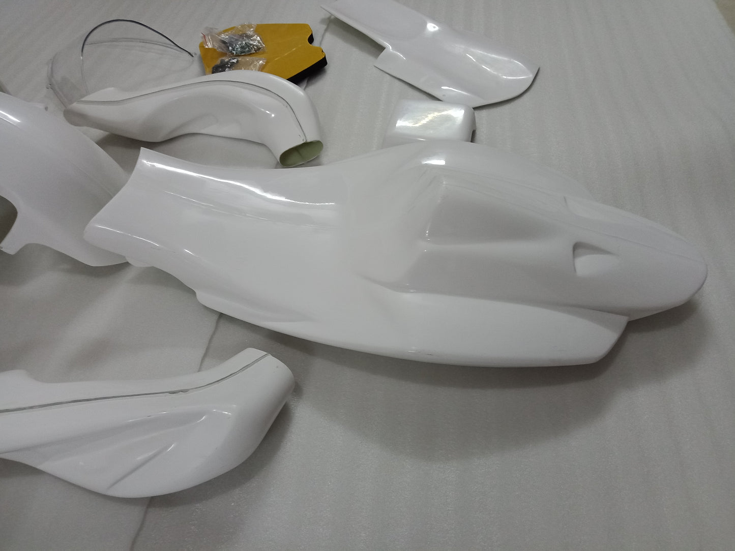 Suzuki GSXR1000 GSXR 1000 2007 2008 Race Fairing Fiberglass Track Fairing