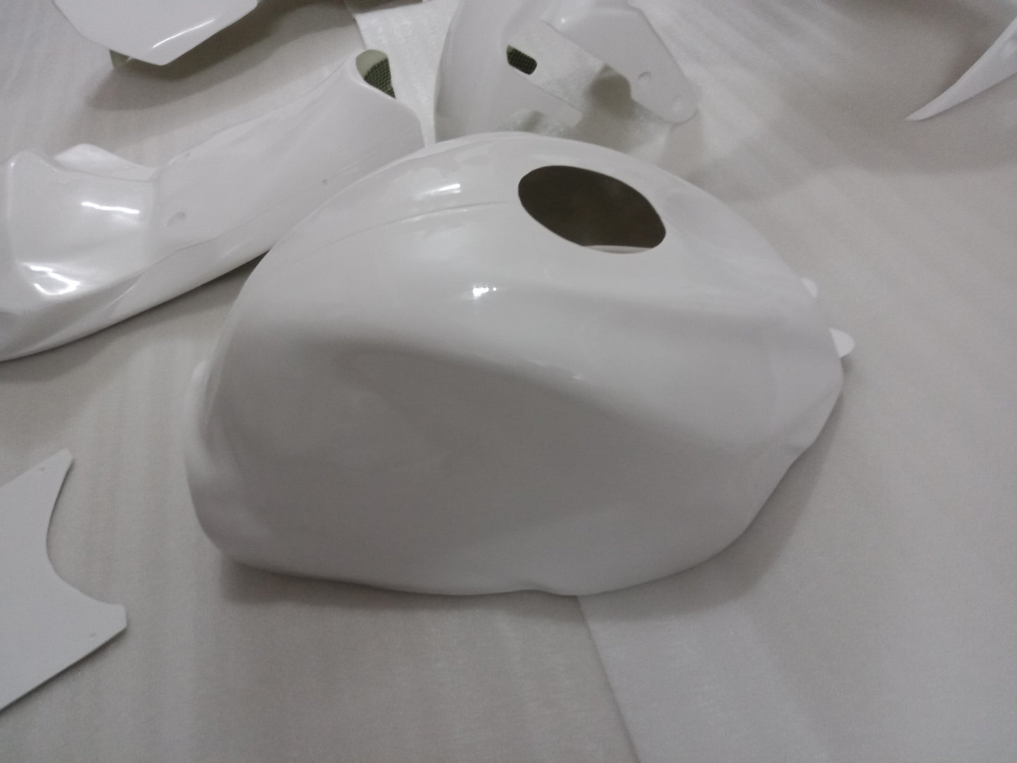 Custom Design Race Fairing Kit Fiberglass Track Fairing For 2011+ Suzuki GSXR600 GSXR750