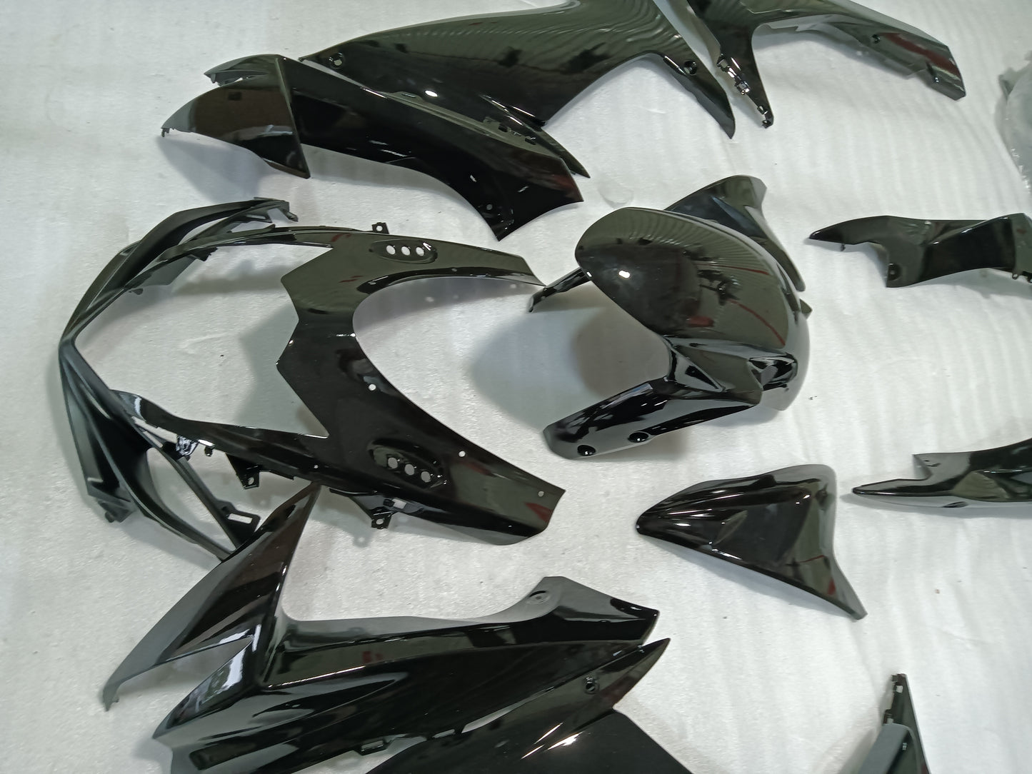 ---AU STOCKING---Fit Suzuki GSXR GSX-R 600 750 2011 - 2023 Gloss Black Fairing Kit