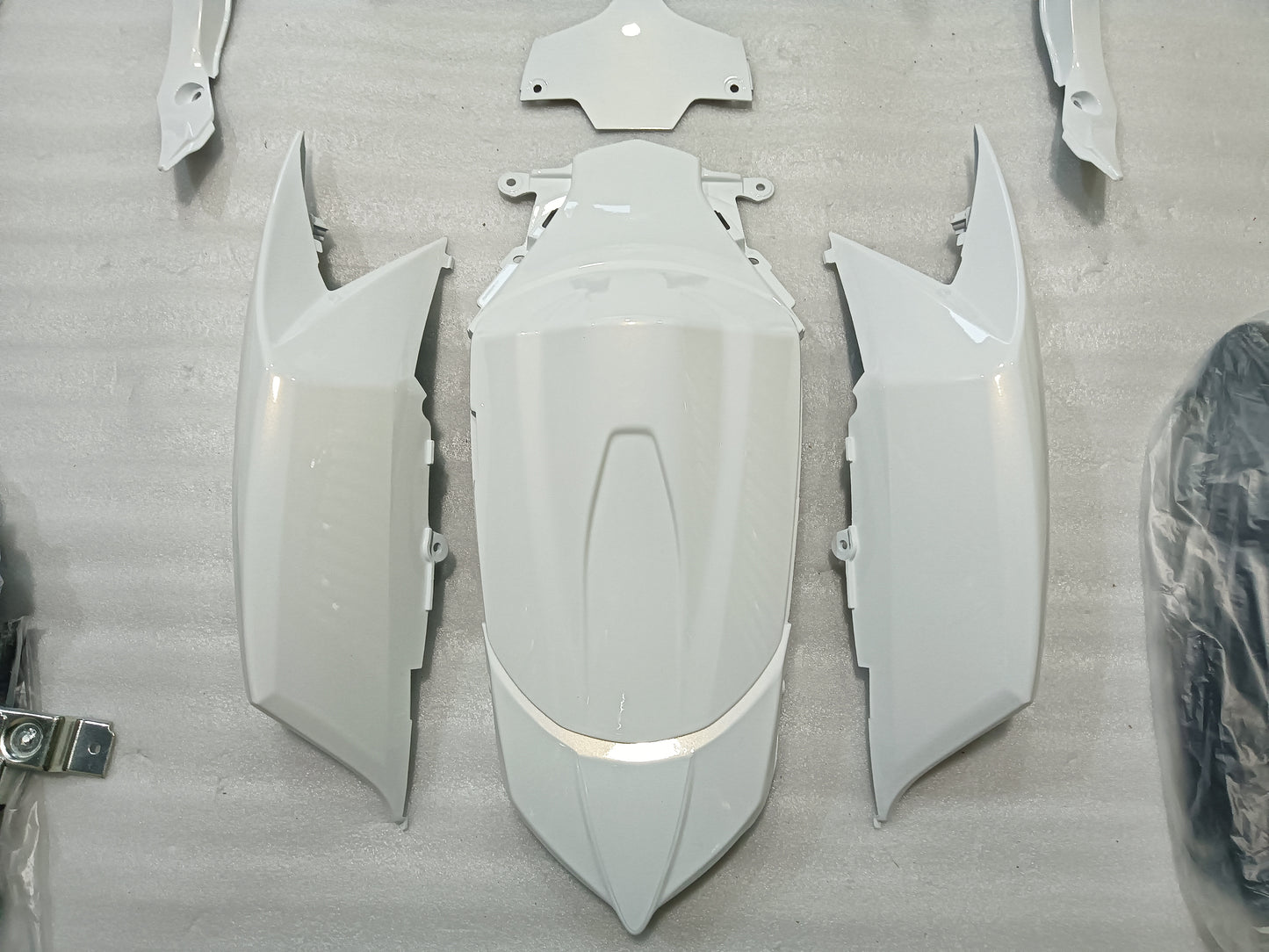 ---AU STOCKING---Fit Suzuki GSX-R 600 GSX-R 750 2008 2009 2010 Pearl White Fairing Kit