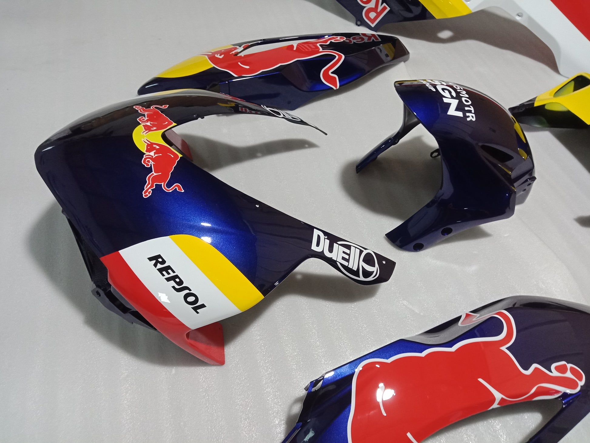 HONDA CBR1000RR 2004 2005 Racing Fairing Kit Fiberglass Track Fairing Set