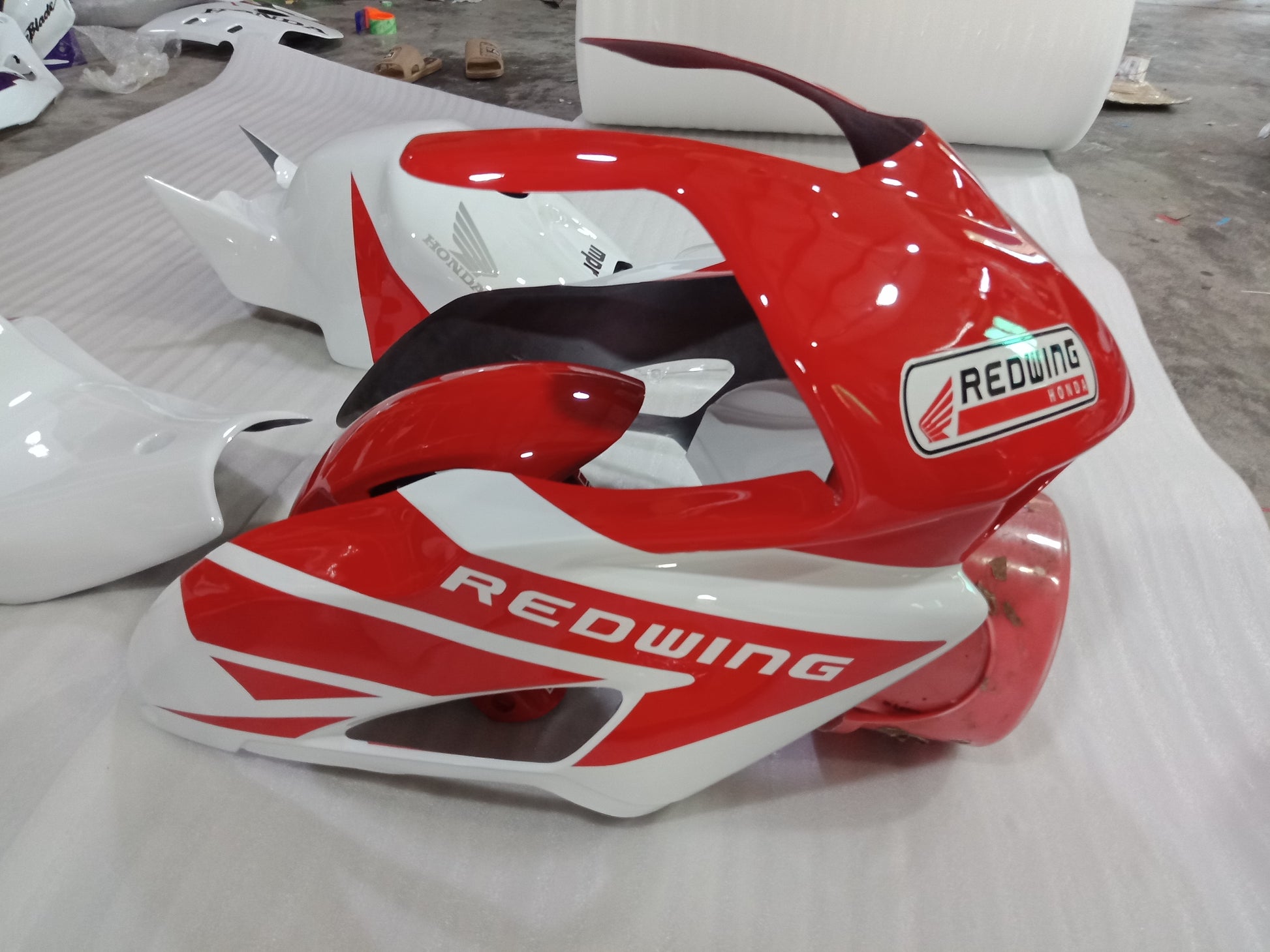 HONDA CBR1000RR 2004 2005 Racing Fairing Kit Fiberglass Track Fairing Set