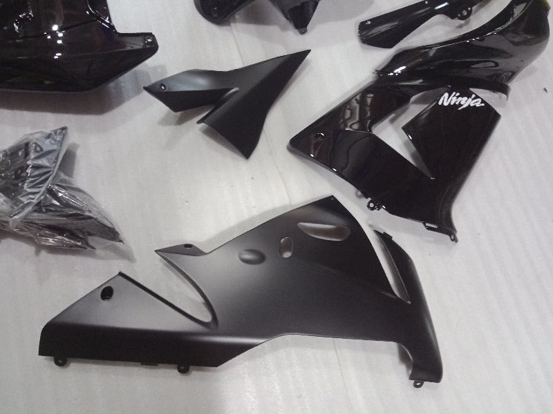 Kawasaki ZX10R Fairing Kit 04
