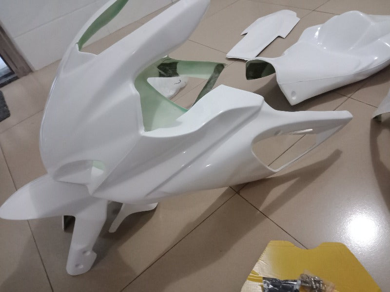 Suzuki GSXR 1000 fairings 03