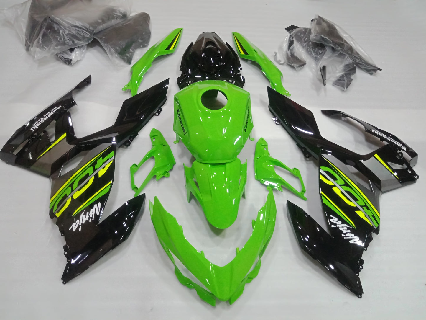---AUSTOCKING---Kawasaki Ninja 400 KRT Edition Fairing Kit Tank Cover and Cowl