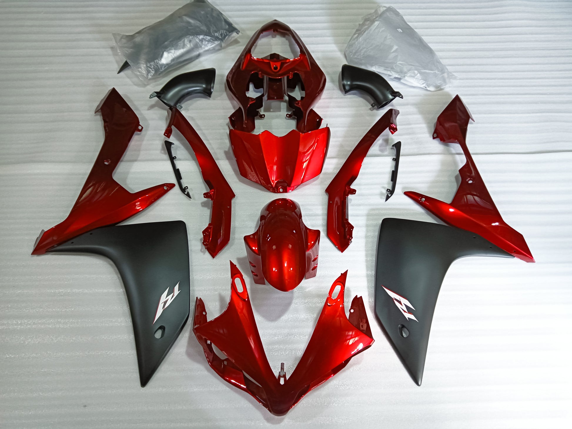 2007 - 2008 Yamaha YZF R1 Fairing Black Fairing Kit 01