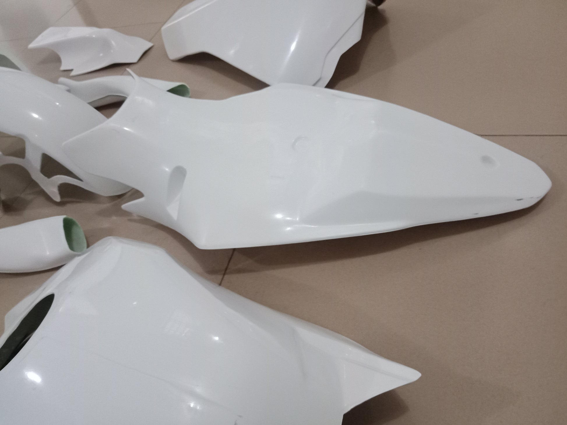 2009 - 2014 Yamaha R1 Fiberglass Fairing 04