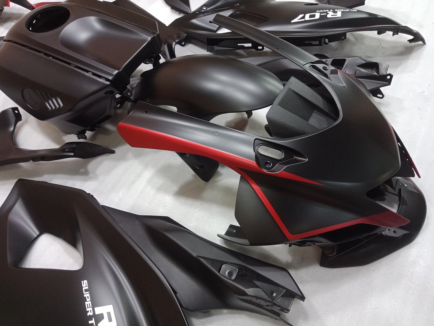 Custom Black Fairing Kit For Yamaha R7