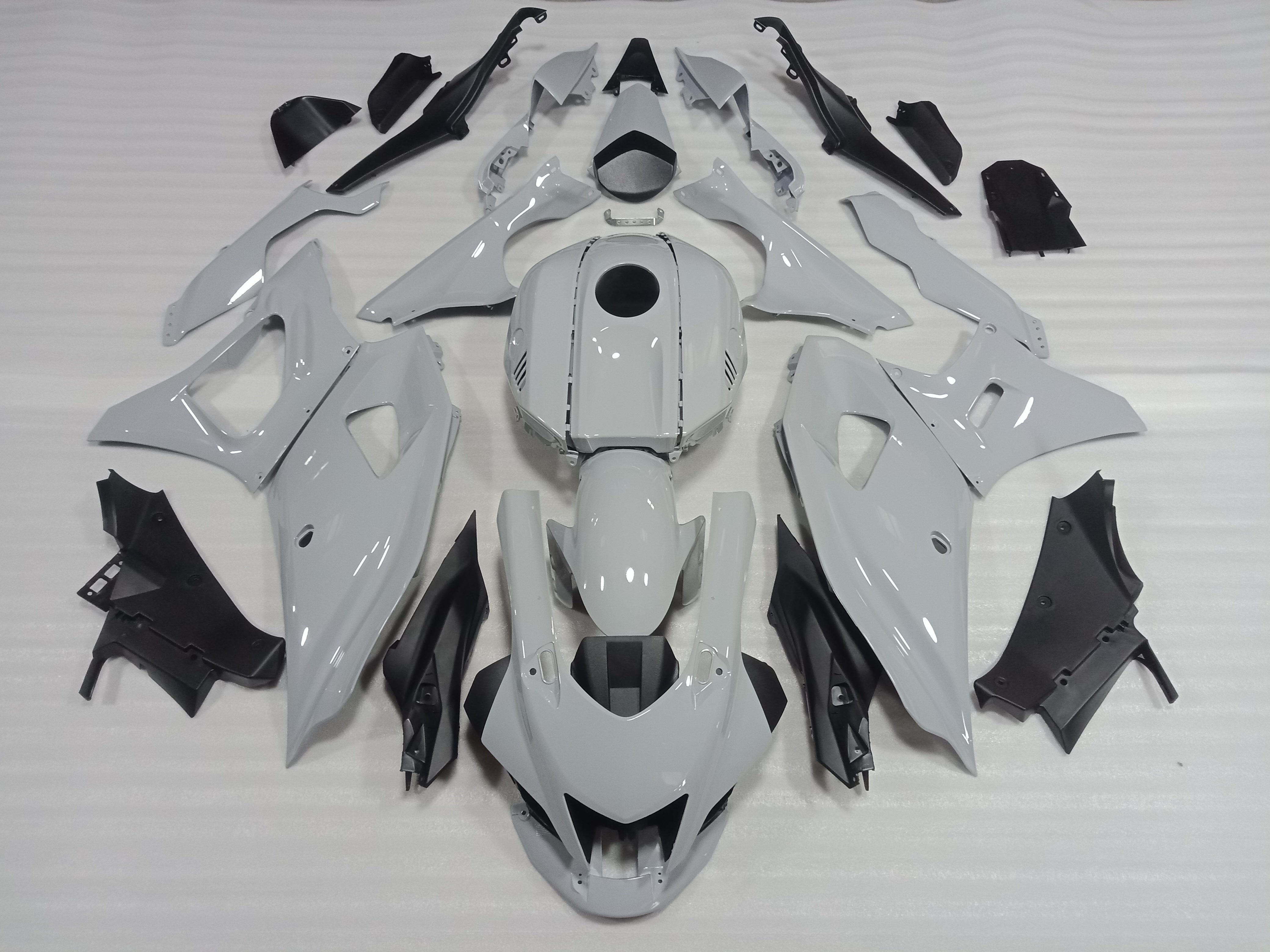 Nardo Grey Fairing Kit For Yamaha R7