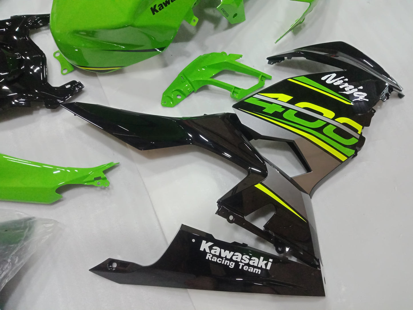 ---AUSTOCKING---Kawasaki Ninja 400 KRT Edition Fairing Kit Tank Cover and Cowl