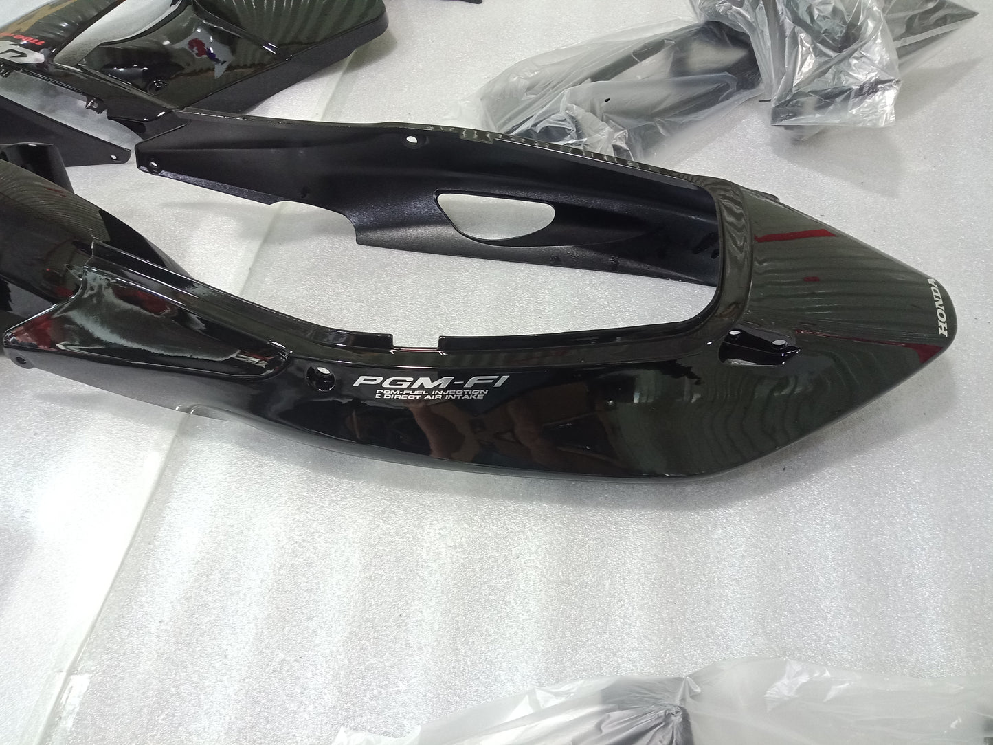 ---AU STOCKING---Black Gold Fairing Fit For Honda CBR1100XX BLACKBIRD