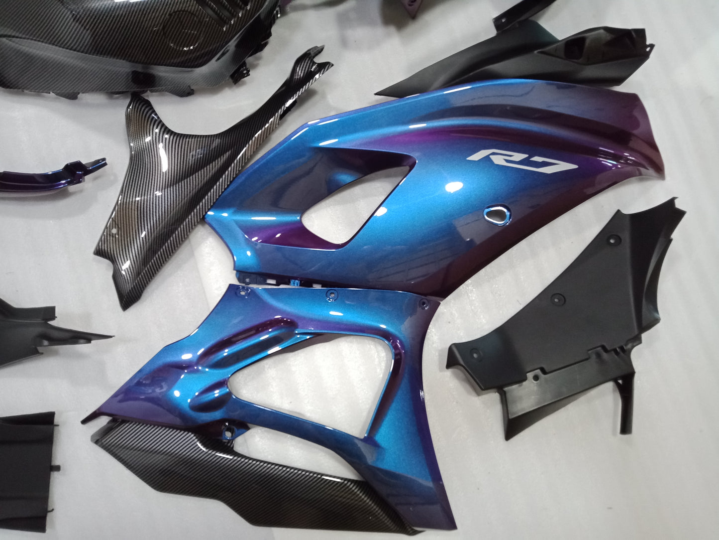 ---Ready To Ship--- Carbon Fiber Special Paint Fairing Kit For Yamaha R7 2021+