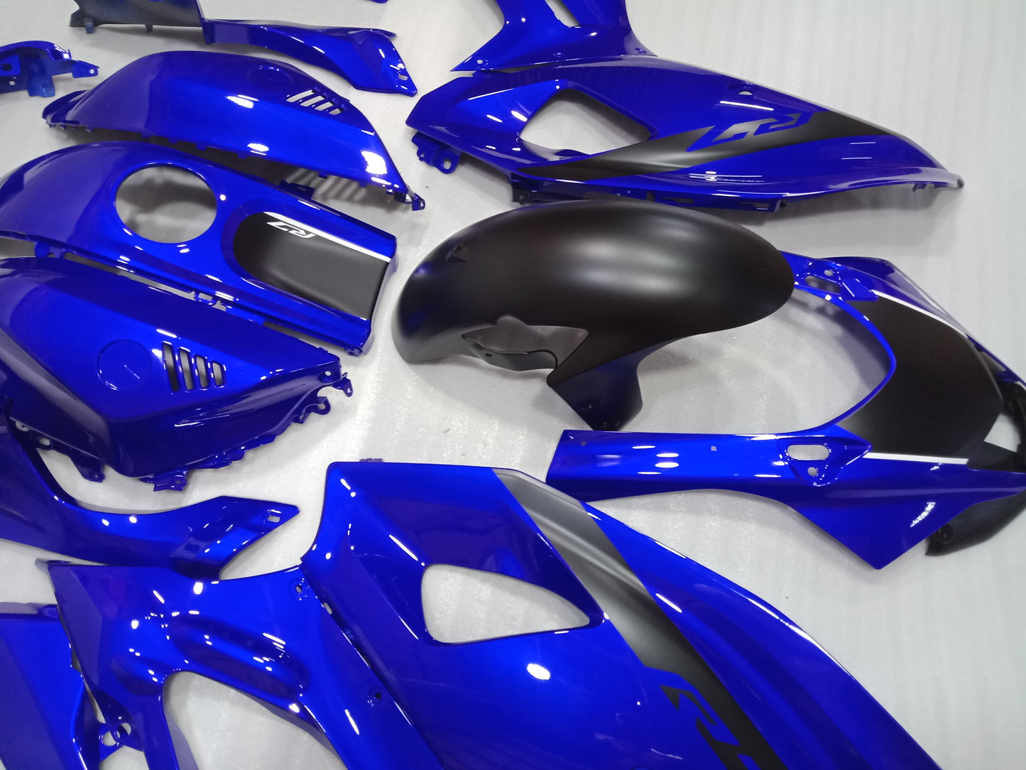 ---AU STOCKING--- Black Blue Fairing Kit For Yamaha R7 2021+