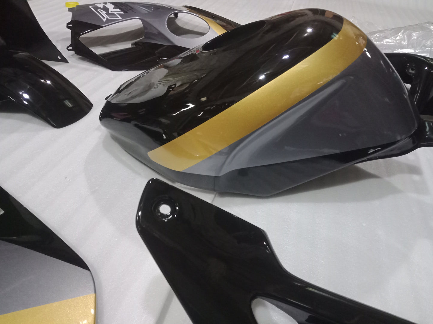 ---AU STOCKING--- Black Gold Fairing Kit Fit Honda CBR250RR MC22 1990 - 1999 Tank Cover