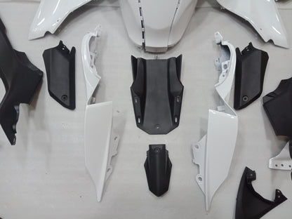 ---AU STOCKING--- Pearl White Fairing Kit For Yamaha R7 2021+