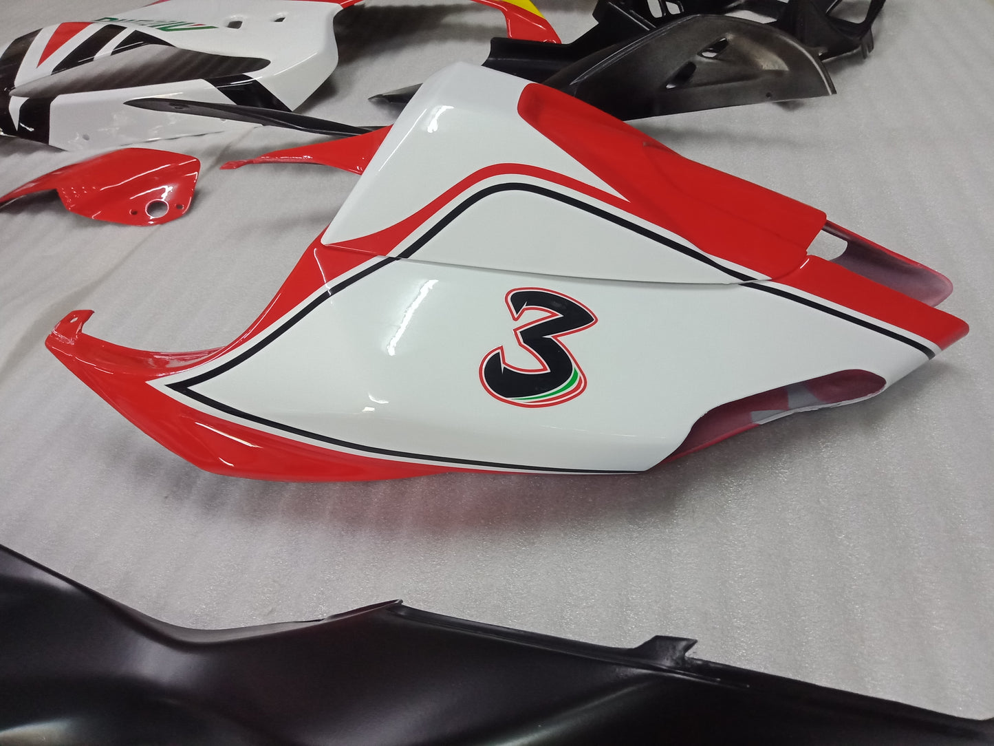 Aprilia RSV1000R 2004 2005  Alitalia Fairing