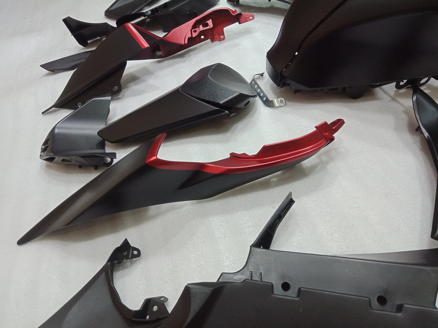 Custom Black Fairing Kit For Yamaha R7