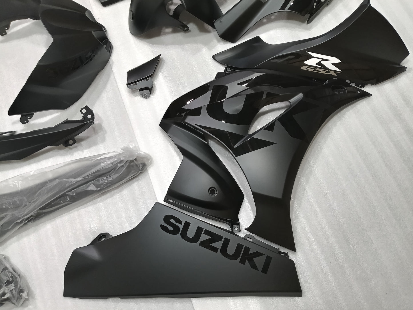 Black Design Fairing Kit Fit For SUZUKI GSXR 1000 2017-2025
