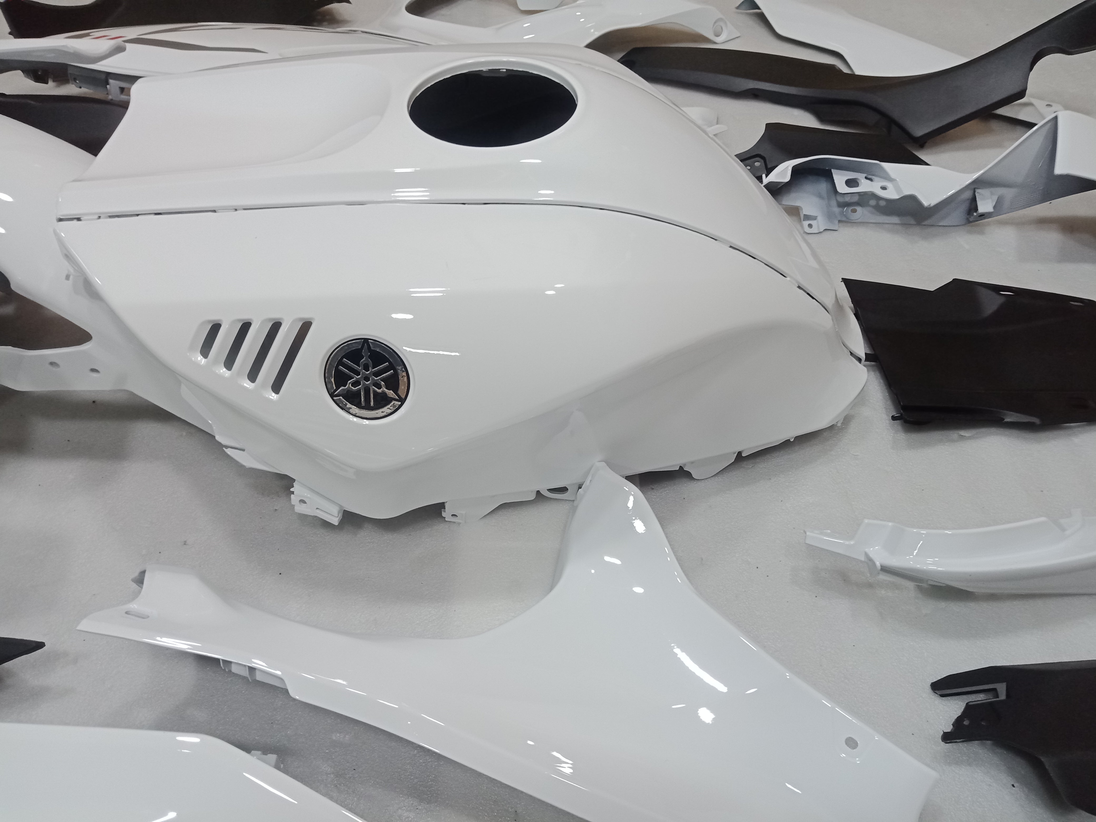 ---AU STOCKING--- Pearl White Fairing Kit For Yamaha R7 2021 ...