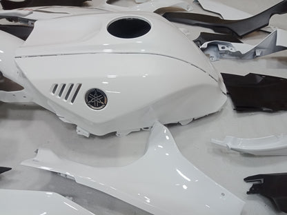 ---AU STOCKING--- Pearl White Fairing Kit For Yamaha R7 2021+