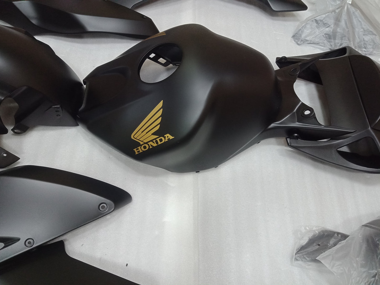 Matt Black Gold Fairing Kit Fit For HONDA CBR1000RR 2004 2005
