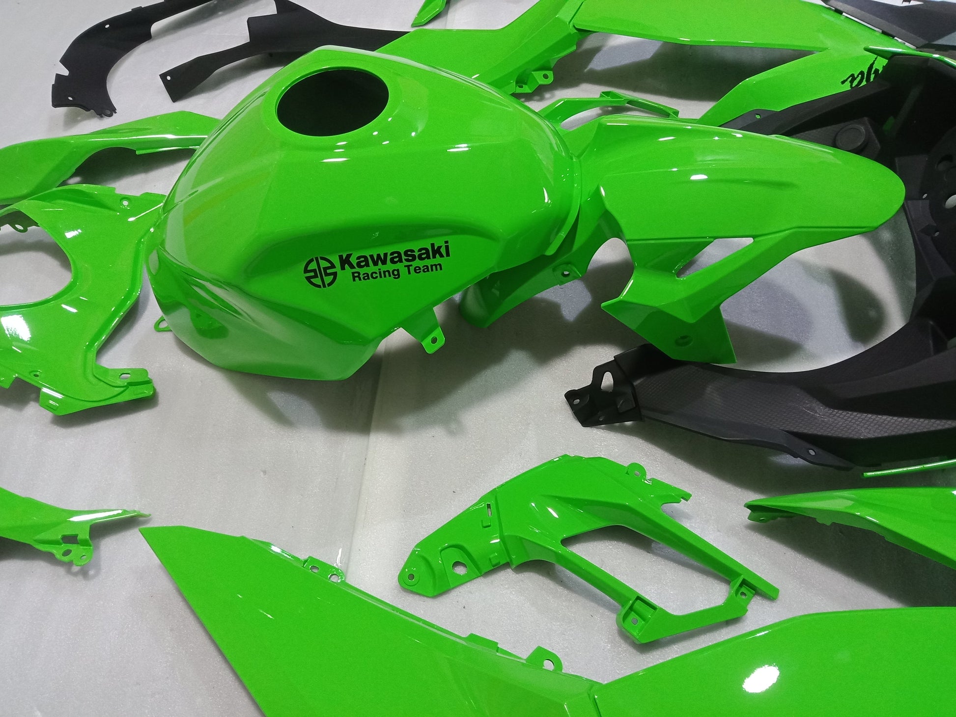 All Green Fairing For Kawasaki Ninja 400 Fairing 04
