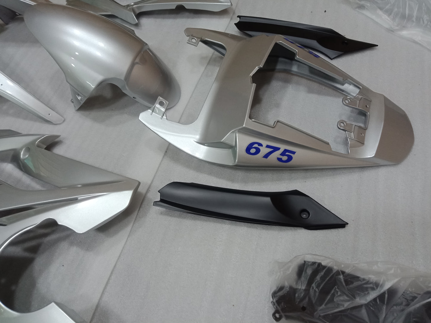 Triumph Daytona 675 Fairing Kit 2009-2012 Silver Blue