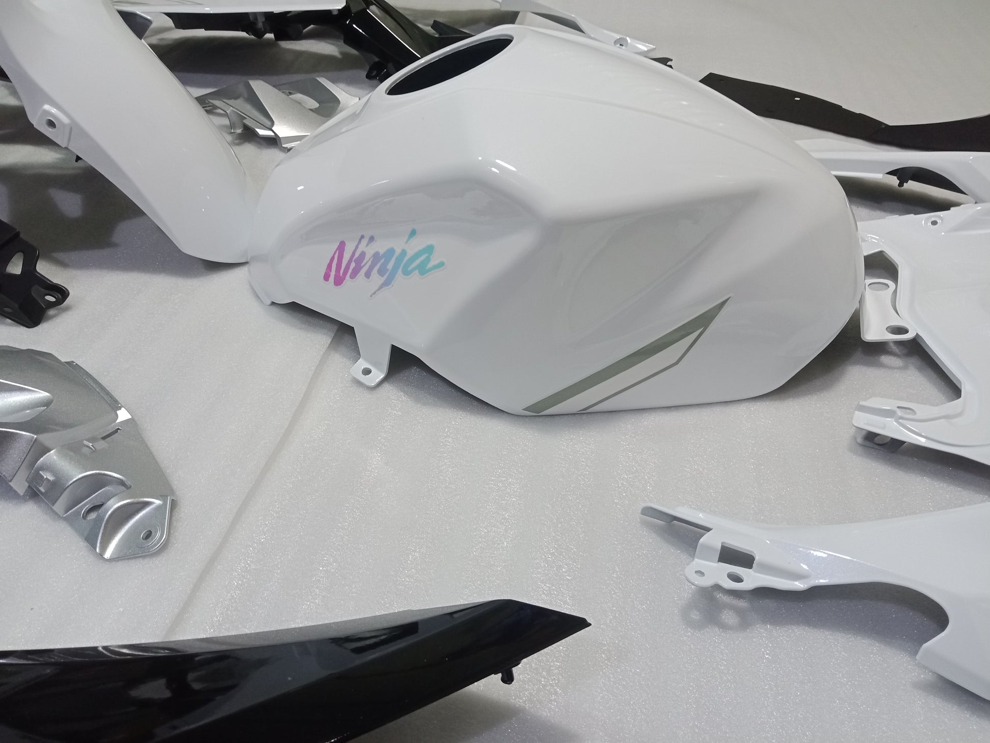 KAWASAKI Ninja 400 NINJA400 2023 Pearl Blizzard White Fairing Kit