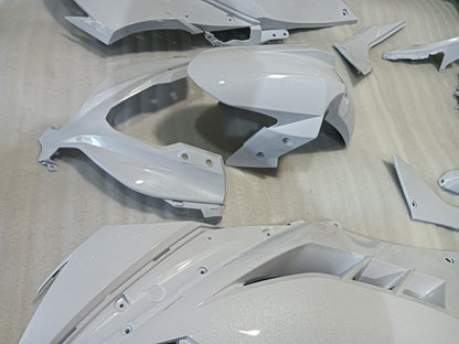 Pearl White Fairing Kawasaki Ninja 300 - 06