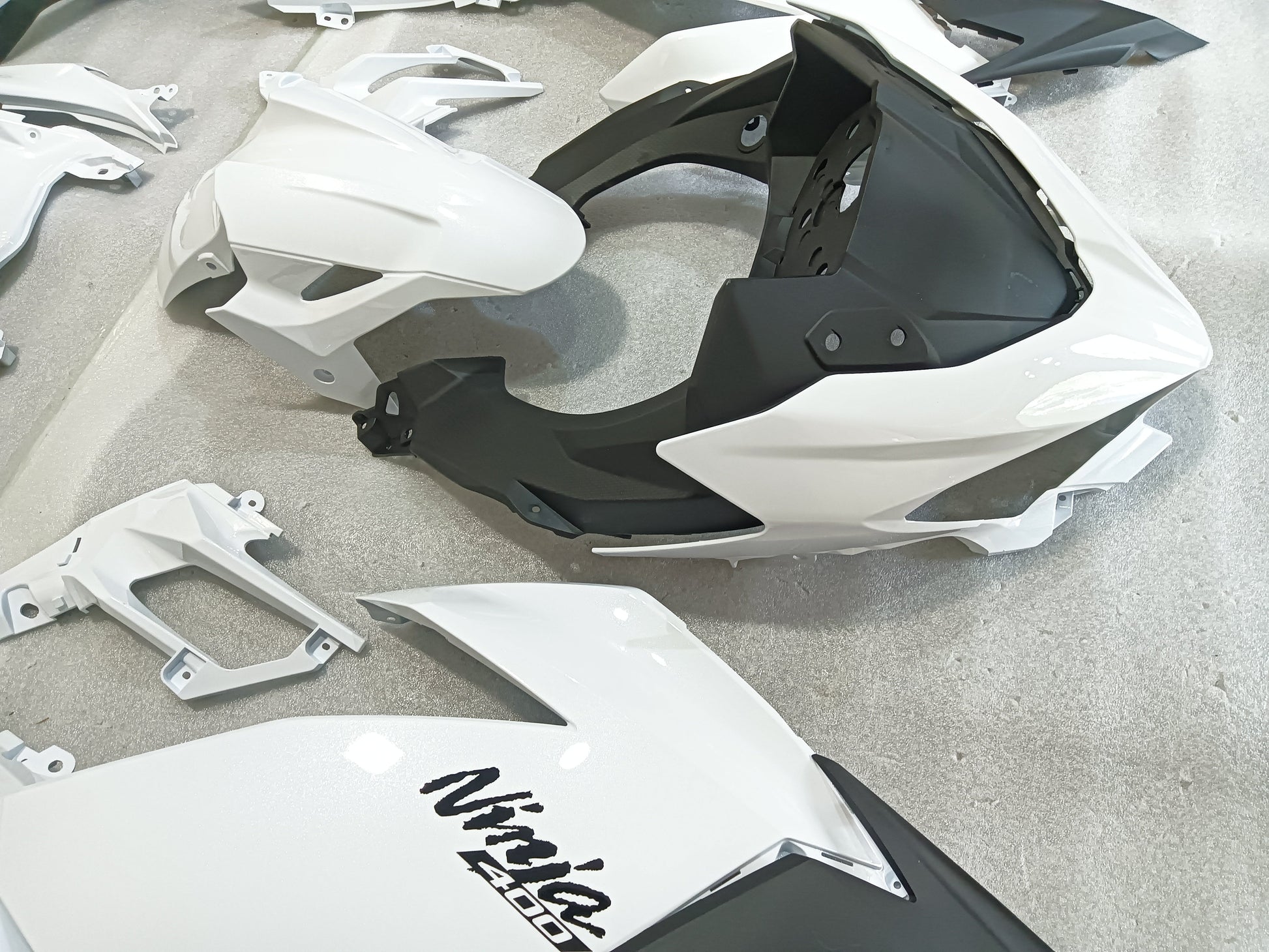 White Fairing Kit For Kawasaki Ninja 400 Fairing 03