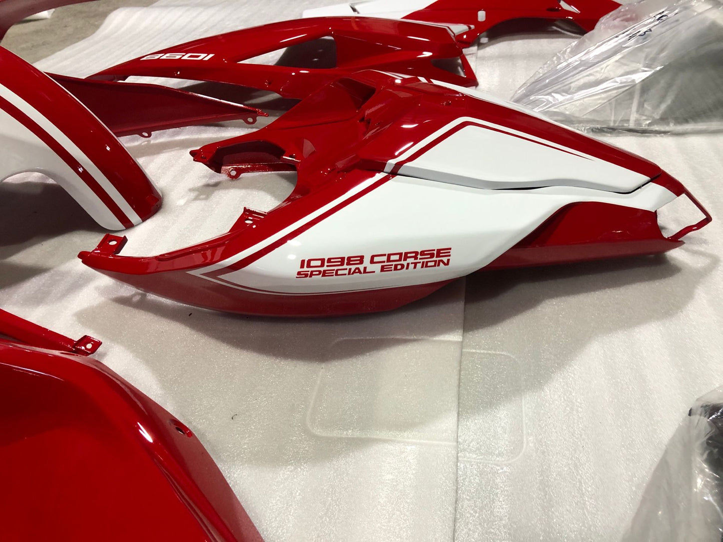---AU STOCKING--- Red Fairing Kit for Ducati 848 1098 1198